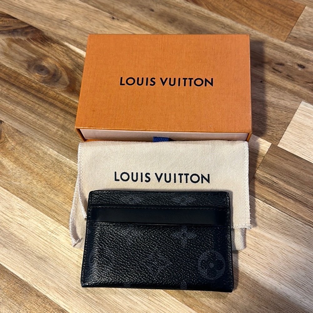Men’s Louis Vuitton card holder